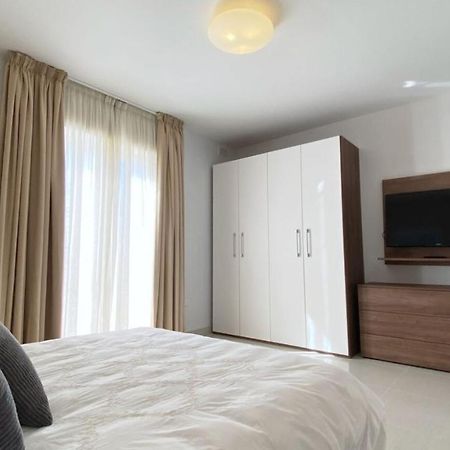 Point Sliema Sea Front Apartment Екстериор снимка