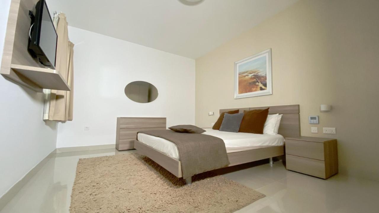 Point Sliema Sea Front Apartment Екстериор снимка
