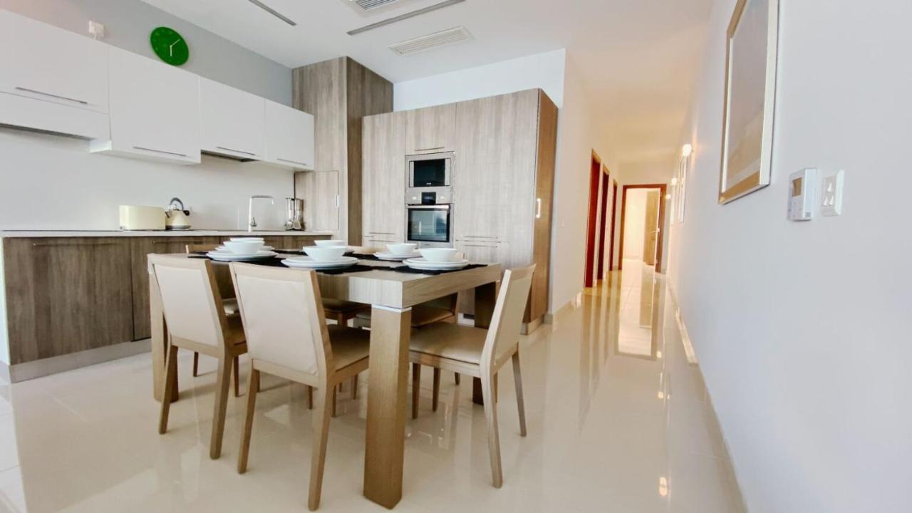 Point Sliema Sea Front Apartment Екстериор снимка